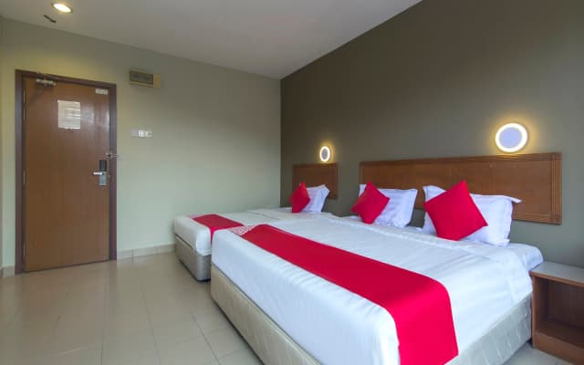 Super OYO 828 Comfort Hotel Shah Alam - photo 5