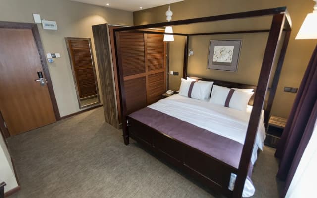 Z Hotel - photo 3