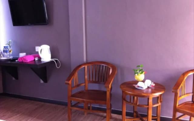 Room V at Jalan Jenang - photo 3