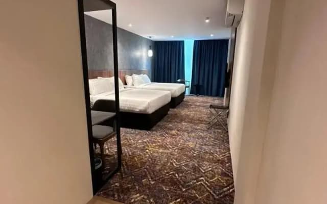 Le'genda Hotel - photo 2