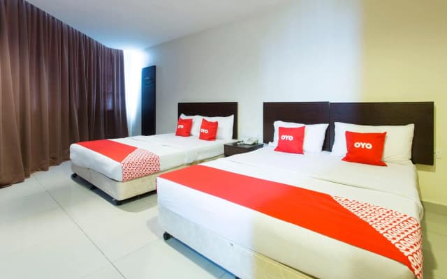 OYO 89966 Green World Hotel @ Seri Putra - photo 3