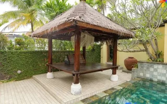 30P Luxurious Balinese Villa - photo 2