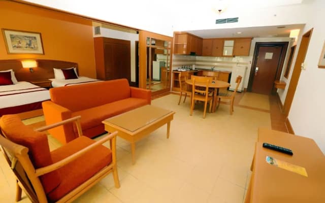 M Suites Hotel - photo 3