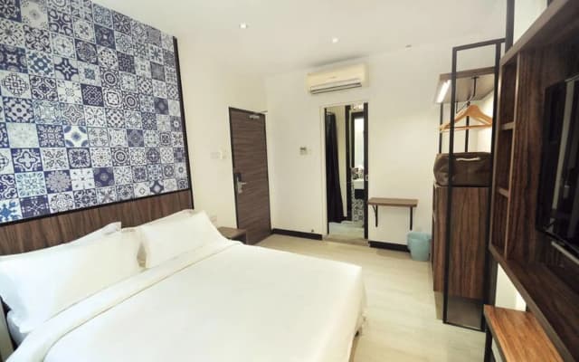 Styles Hotel - photo 3