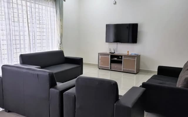 SR Home Stay at KLIA - photo 5