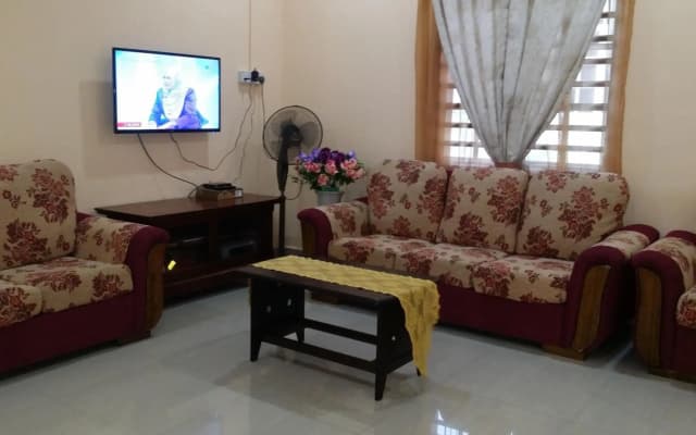 IsMa Lumut Homestay - photo 2