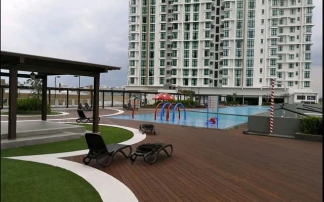 Shaftsbury Putrajaya at Alamanda Mall - photo 4
