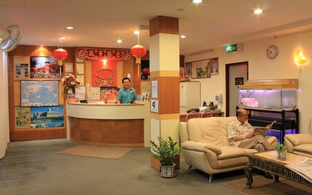 Hotel QM Inn - photo 2