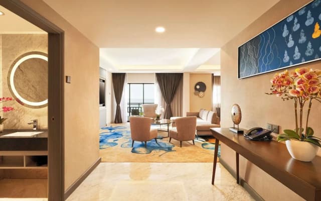 Swiss Garden Resort & Spa Damai Laut - photo 4