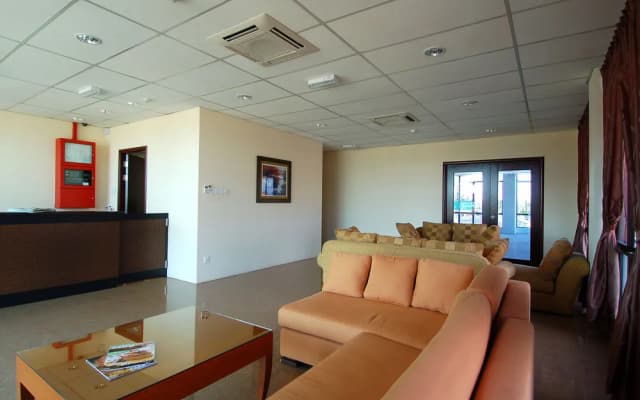 Aristo Hotel @ Putatan - photo 4