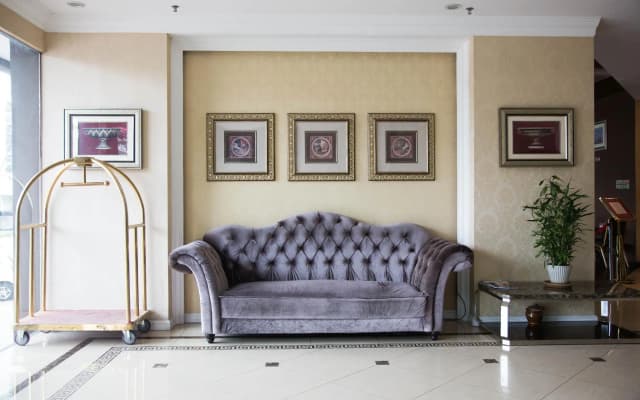 Valenza Hotel & Cafe - photo 2