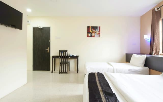 M S Hotel, Tengku Kelana KTM Klang - photo 5