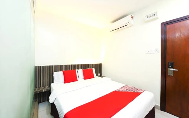 OYO 335 Sunrise Golden Hotel - photo 5