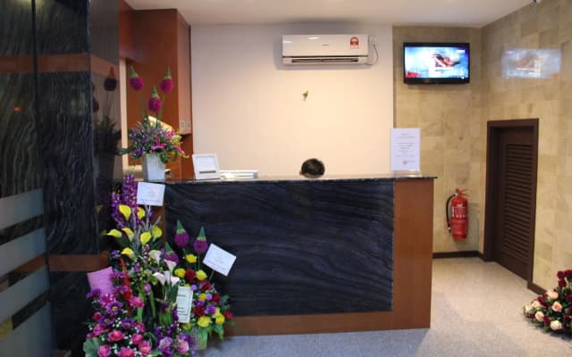 KL Hotel - photo 2