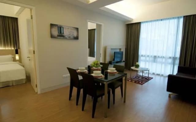 Pearl Suites Swiss Garden Residences - photo 5