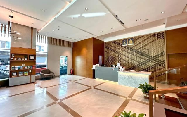 King Park Hotel Kota Kinabalu - photo 2