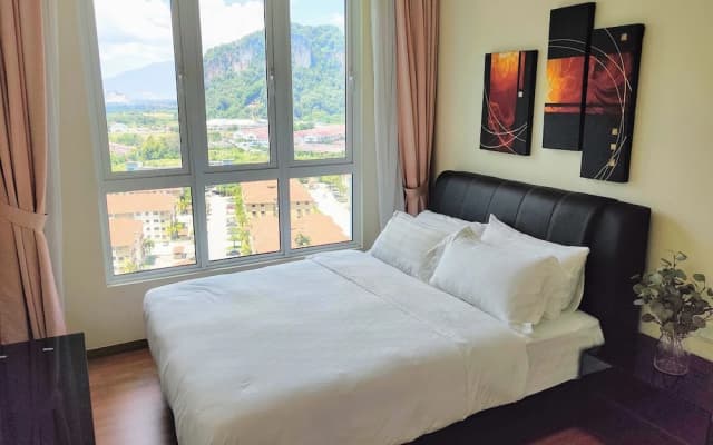 Suites at The Haven Lakeside by Plush - photo 2