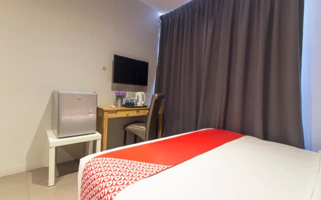 Super Oyo 1191 Yootel Boutique Hotel - photo 5
