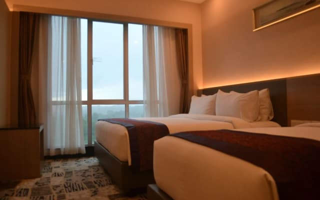 V8 Hotel - photo 3