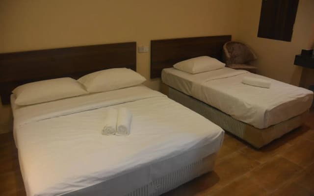 New Town Hotel Puchong - photo 4