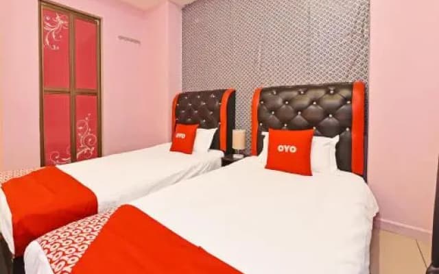 8 Hotel - photo 3