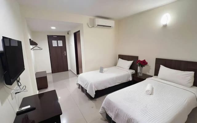 Jb City Hotel - photo 3