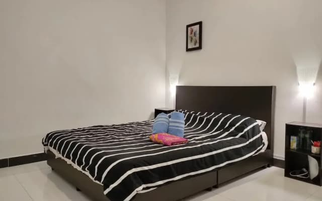 Aleesa Roomstay 3 - photo 4