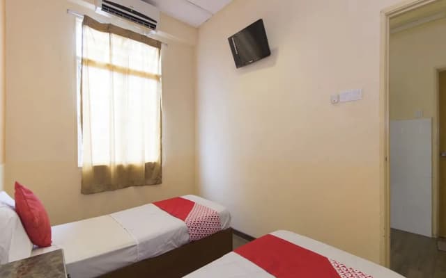 OYO 415 Straits Settlement Inn - photo 5
