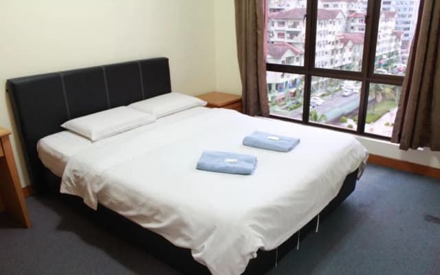 Marimari Marina Service Condo - photo 3