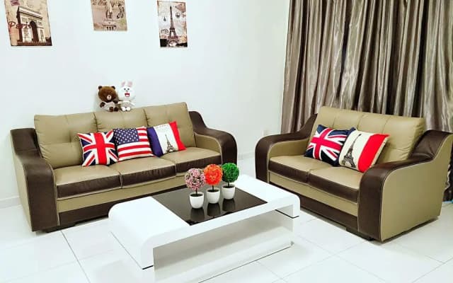 Sky Loft JB Guest House - photo 2