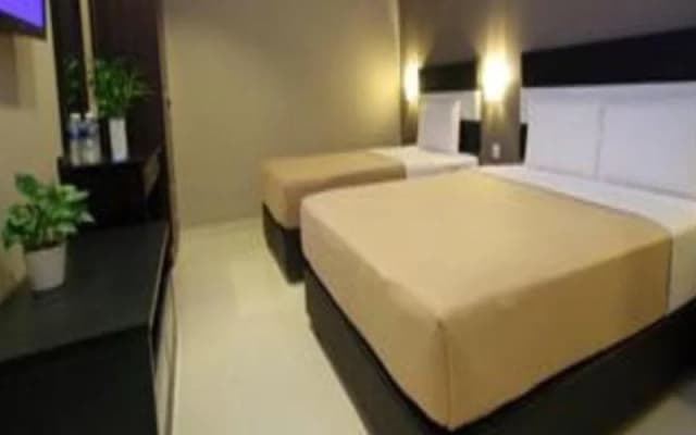Oriental City Inn - photo 5