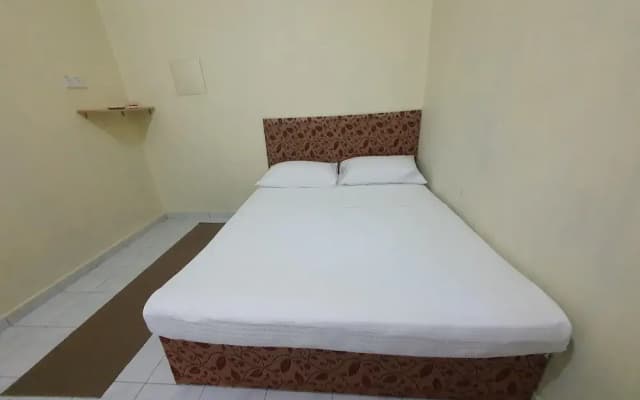 Oyo 90304 Persada Hasra Homestay - photo 4