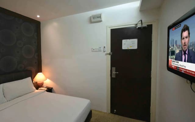 Hotel Rae Bukit Bintang - photo 3