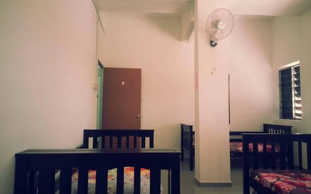 Just Inn - photo 2