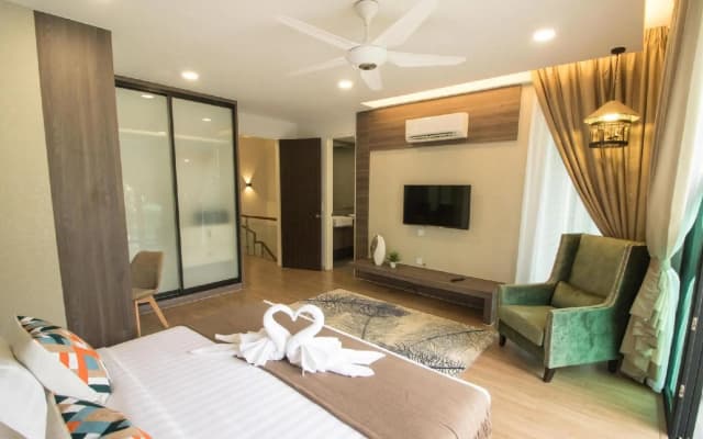 Tropical Villa Service Suite - photo 4