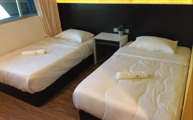 Monaco Boutique Hotel Kampung Air - photo 3