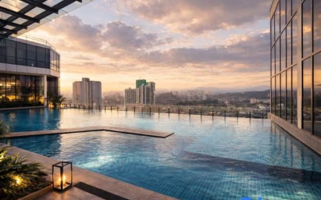 Novo Embassy Ampang by Dormeo Destinations【Infinity Pool+5min Walk to Gleneagles】 - photo 2