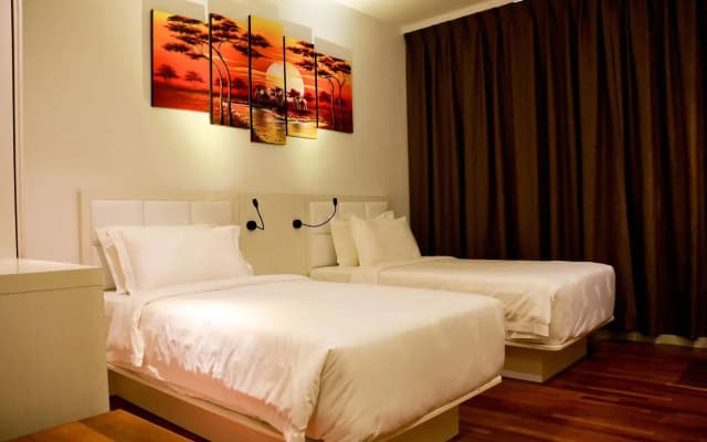 Pine Garden Hotel - photo 5