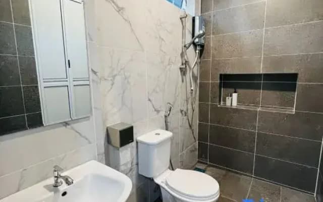 Cozy 4BR Homestay @ Kch near CityOne / Car rental - photo 3
