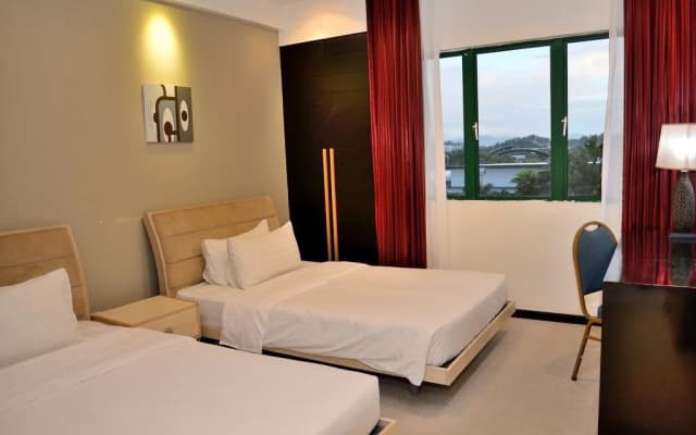 Likas Square Condotel - photo 2