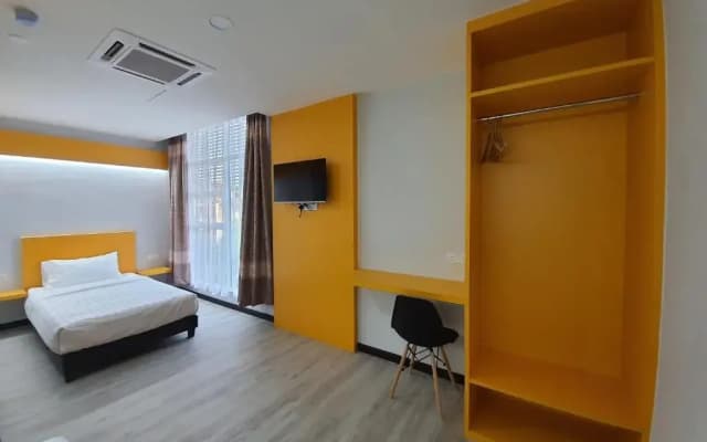 Paradian Hotel - photo 2
