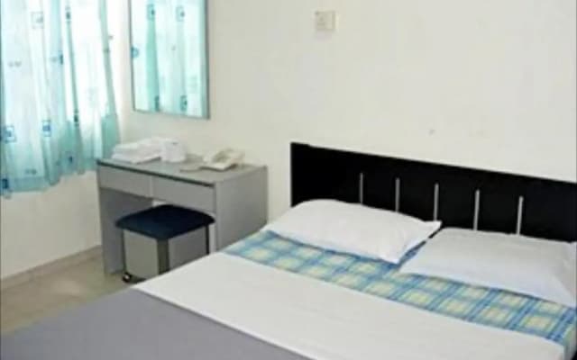 Gold Leaf Hotel - photo 5