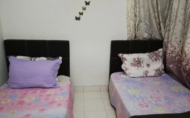 Shah Alam Homestay - photo 2