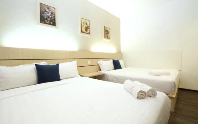 Hotel Zamburger Klang - photo 4