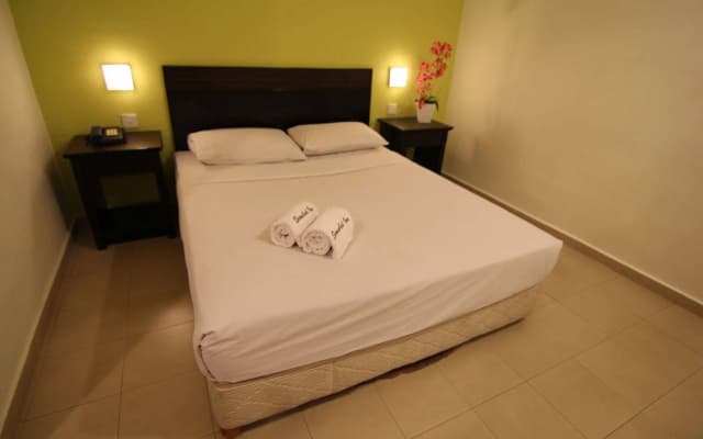 Hotel Zamburger Cheese - photo 5