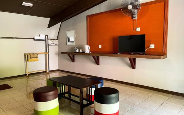 Sunrise Recreation Homestay & Chalet - photo 4