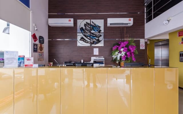 OYO 89421 PP Island Hotel - photo 2