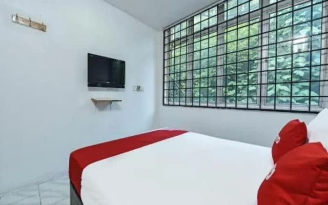 OYO 90892 L&E Hotel - photo 5