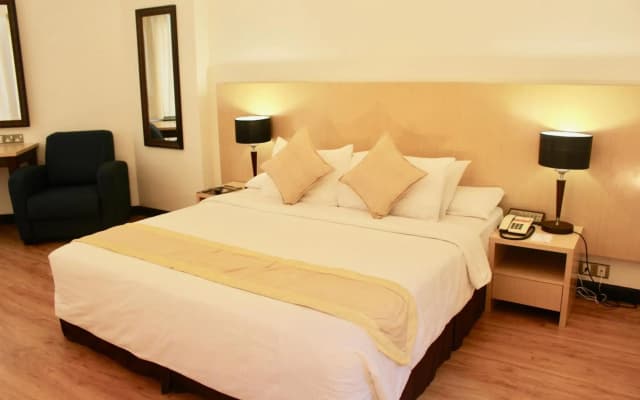 Primula Beach Hotel - photo 2
