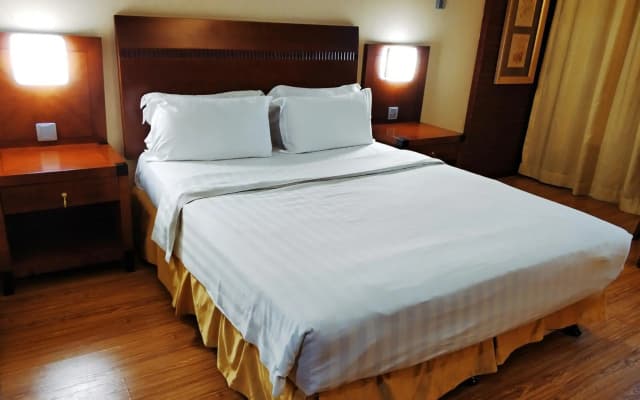 Celyn Hotel City Mall - photo 3